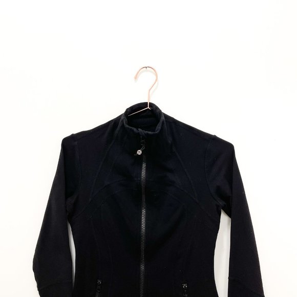 SOLD - BLACK LULULEMON DEFINE JACKET - Picture 2 of 9